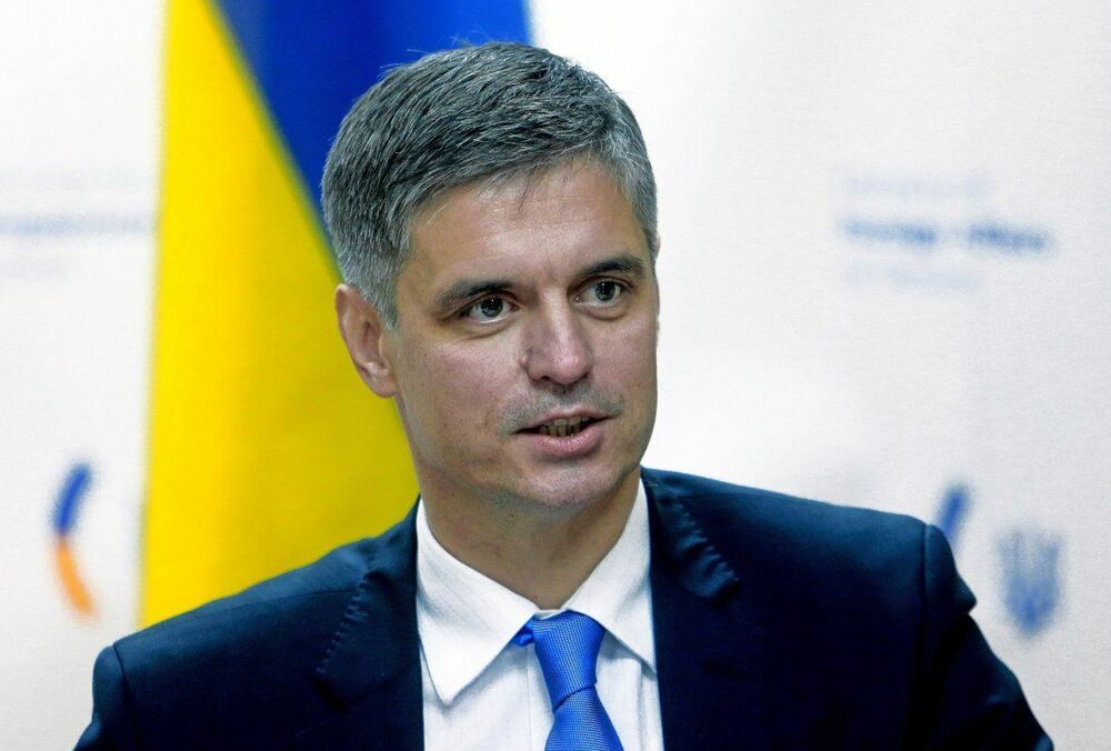 Україна може відмовитись від курсу на членство в НАТО: посол назвав умову