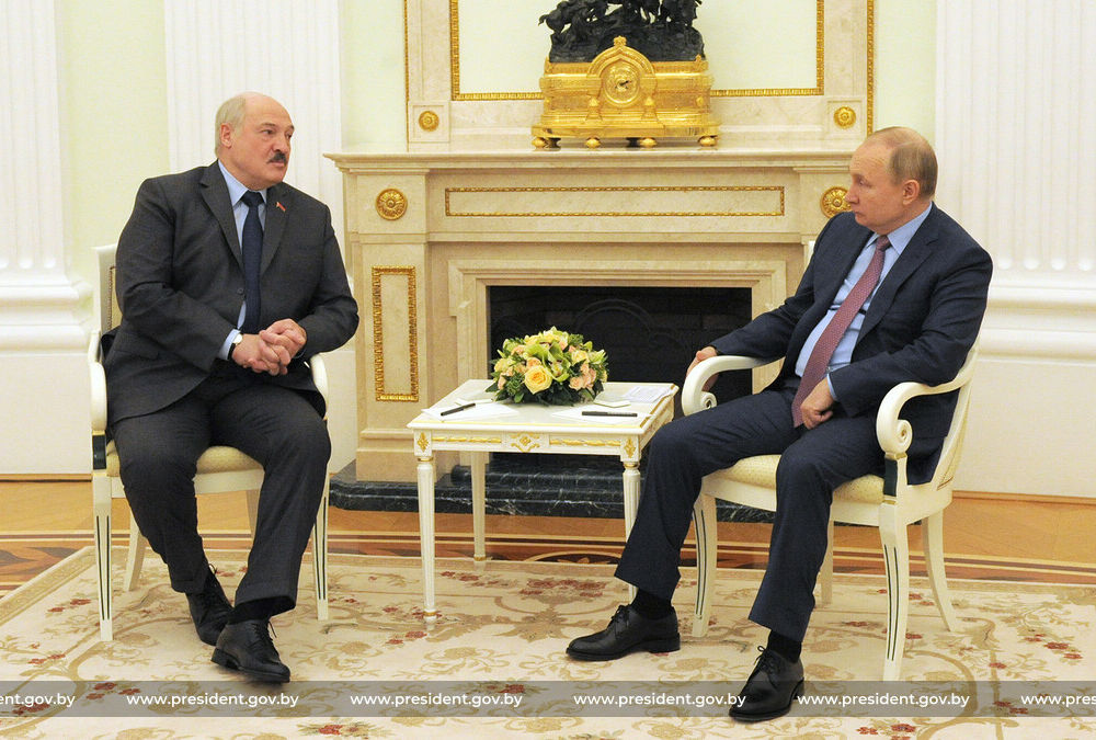 Москва бере під контроль повітряний простір Білорусі