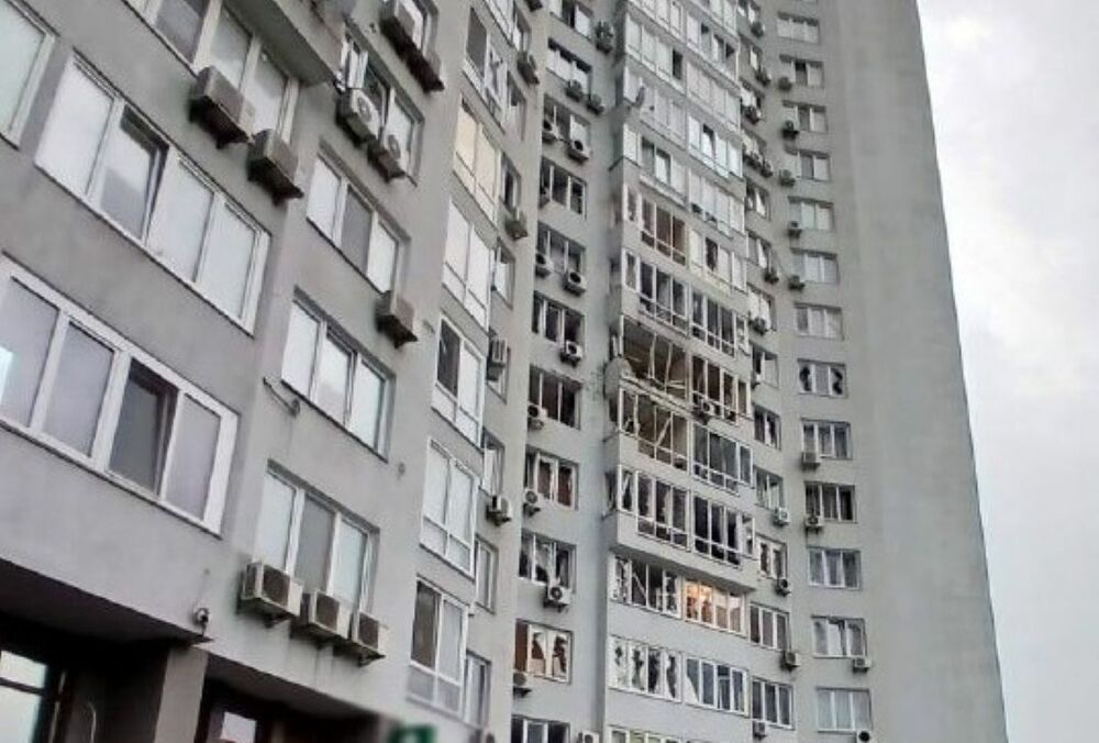 В полиции показали последствия ночного удара по Киеву