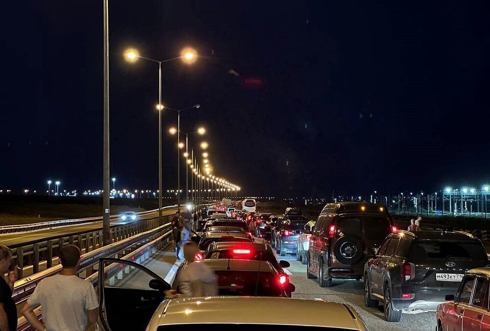 НП на Кримському мості: вибух зруйнував один із прольотів