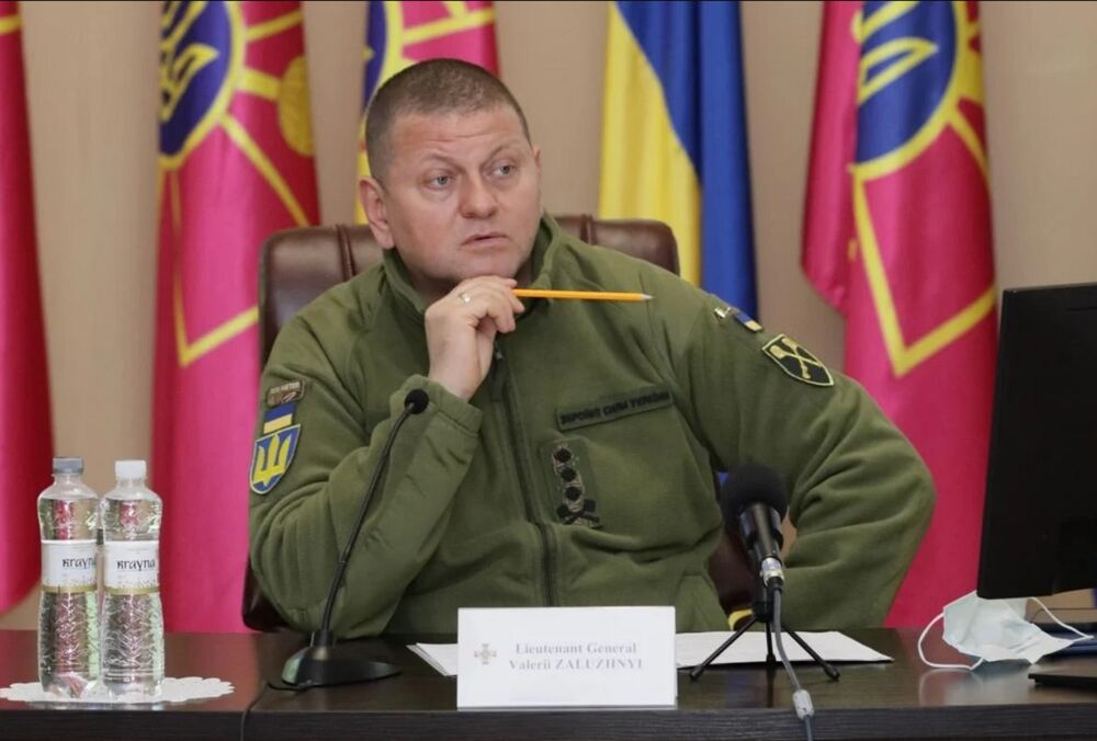 Залужний повідомив, що деякі пілоти вже можуть розпочати льотну підготовку на F-16 у Данії.