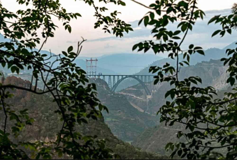 В Індії відкрили найвищий у світі залізничний міст