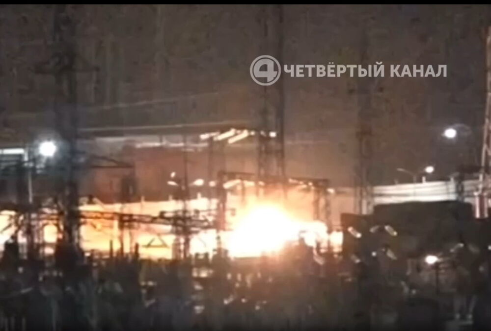 В Екатеринбурге прогремел мощный взрыв у электроподстанции, которая питает три военных завода