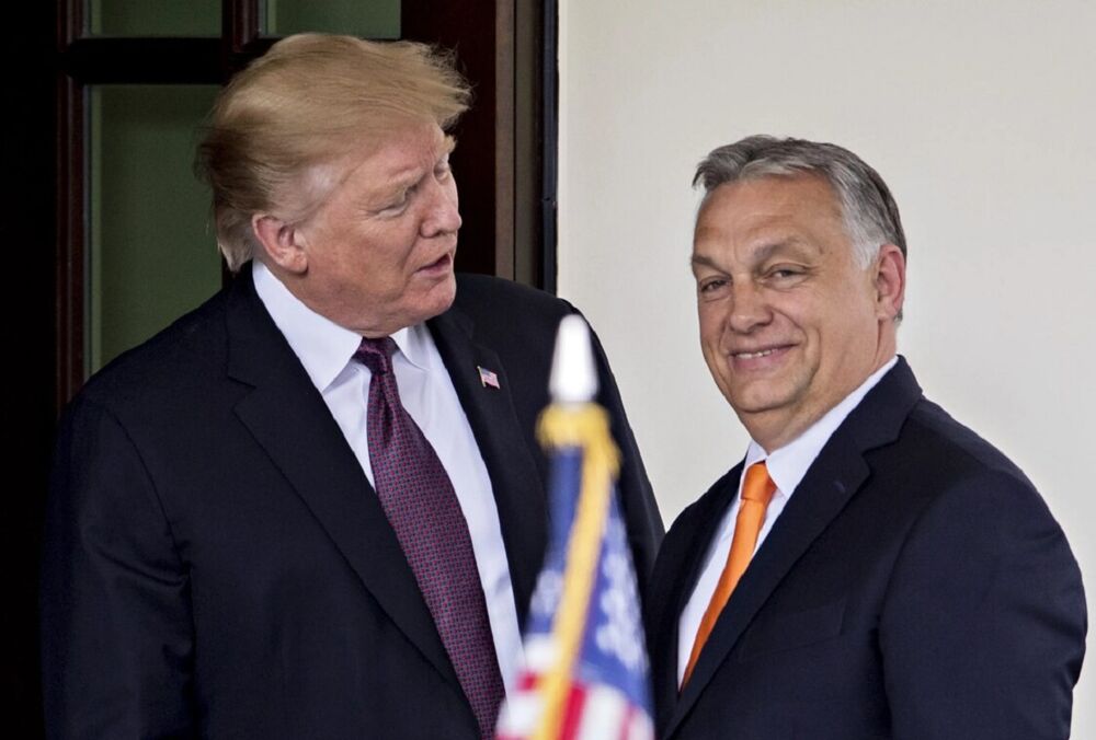 ”Вернись и принесите мир!”: Орбан встретился с Трампом во Флориде ”Вернись и принесите мир!”: Орбан встретился с Трампом во Флориде