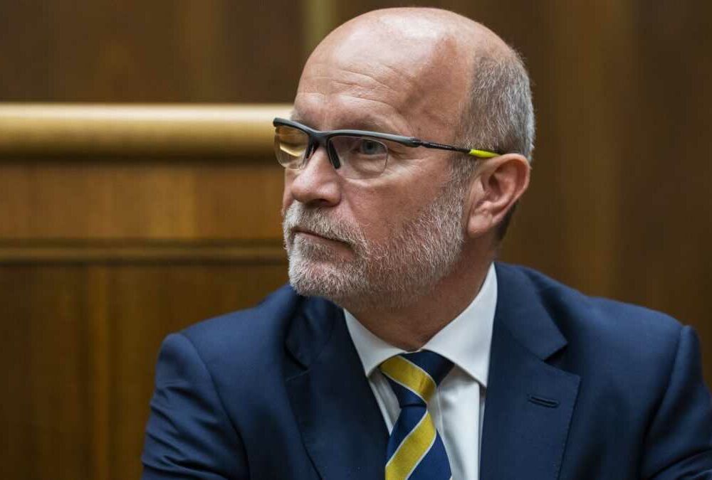 У Словаччині жорстко пройшлися по Орбану за підтримку Росії: у Будапешті відповіли