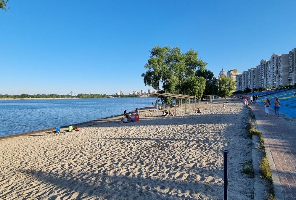 У Києві заборонили купатися одразу на 15 пляжах