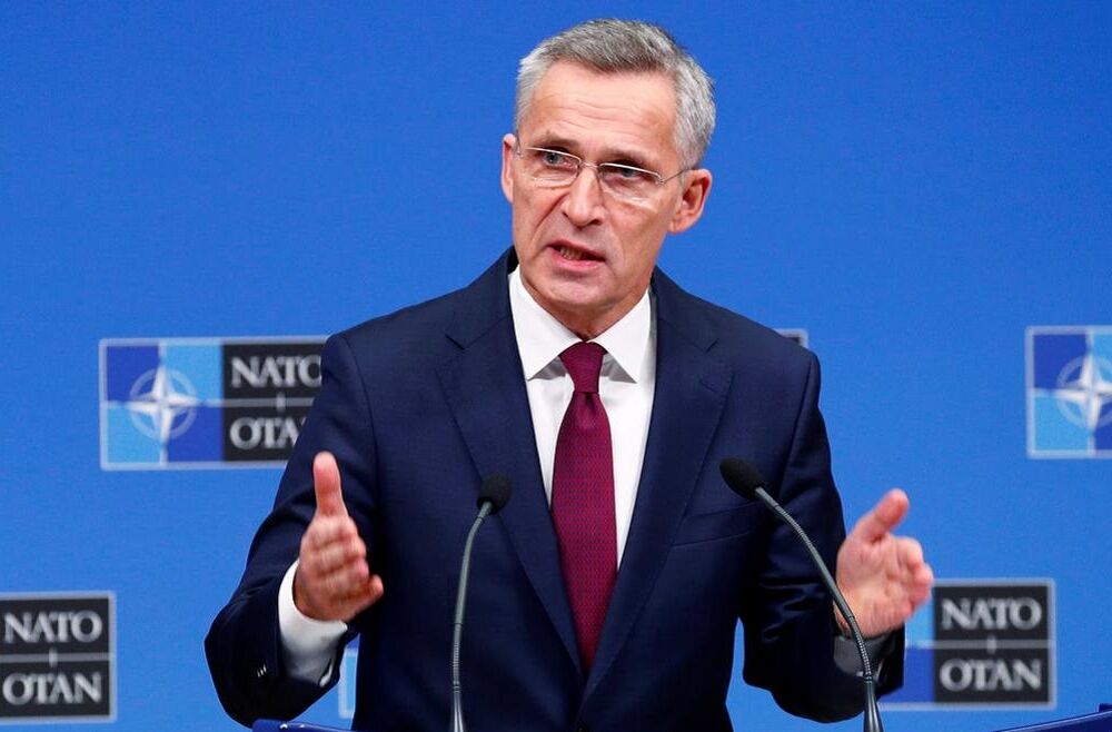 Столтенберг: ядерные угрозы РФ не заставят Запад отказаться от поддержки Украины 