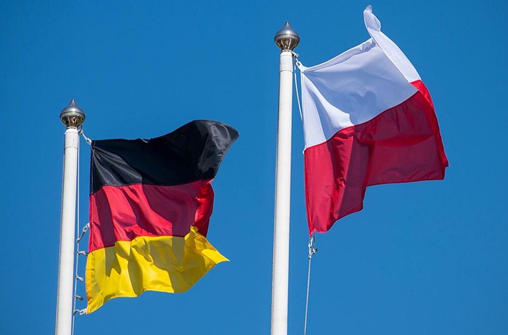 Польша не будет настаивать на репарациях от Германии: в МИДе назвали причину