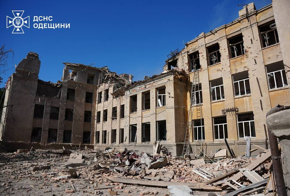 В Белгород-Днестровском завершились поисково-спасательные работы на месте российской атаки по лицею