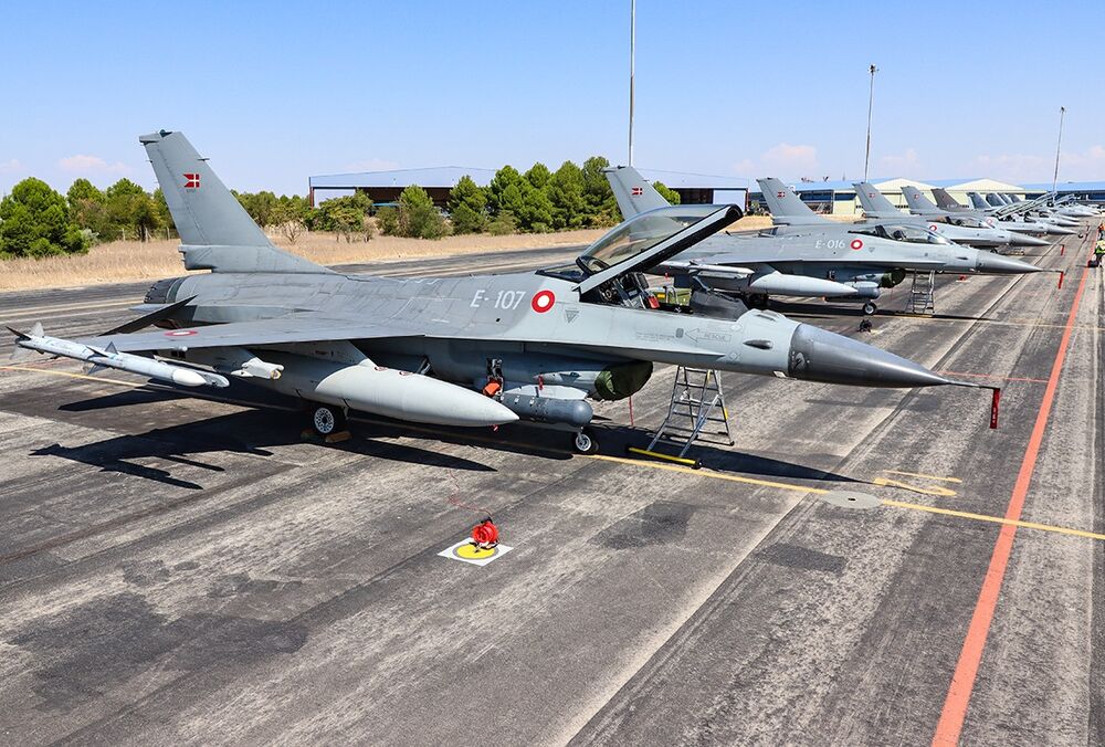 Игнат ответил на слухи о начале летных учений украинских пилотов на F-16