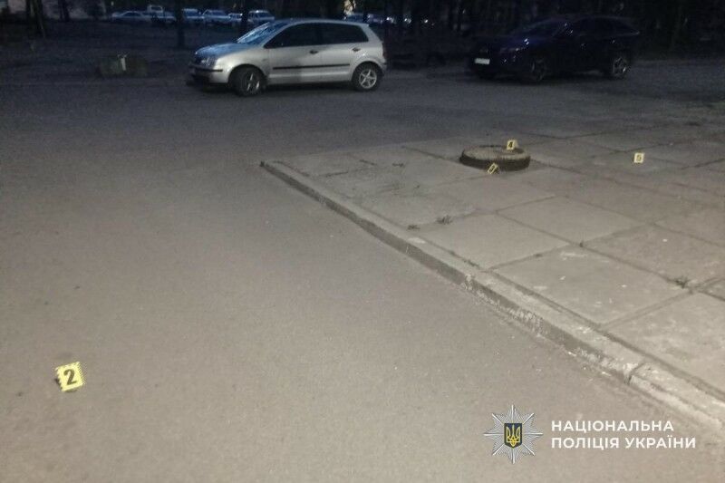 Пьяный мужчина устроил стрельбу из автомата в Каменском