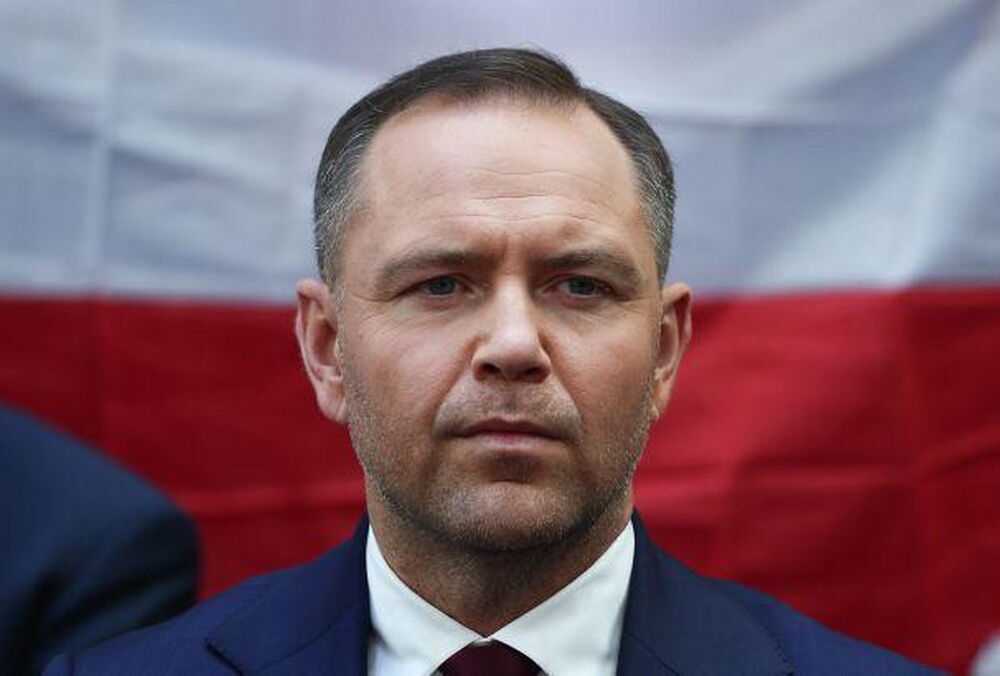 Навроцкий заявил, что Польша оказывает помощь украинским беженцам последний год