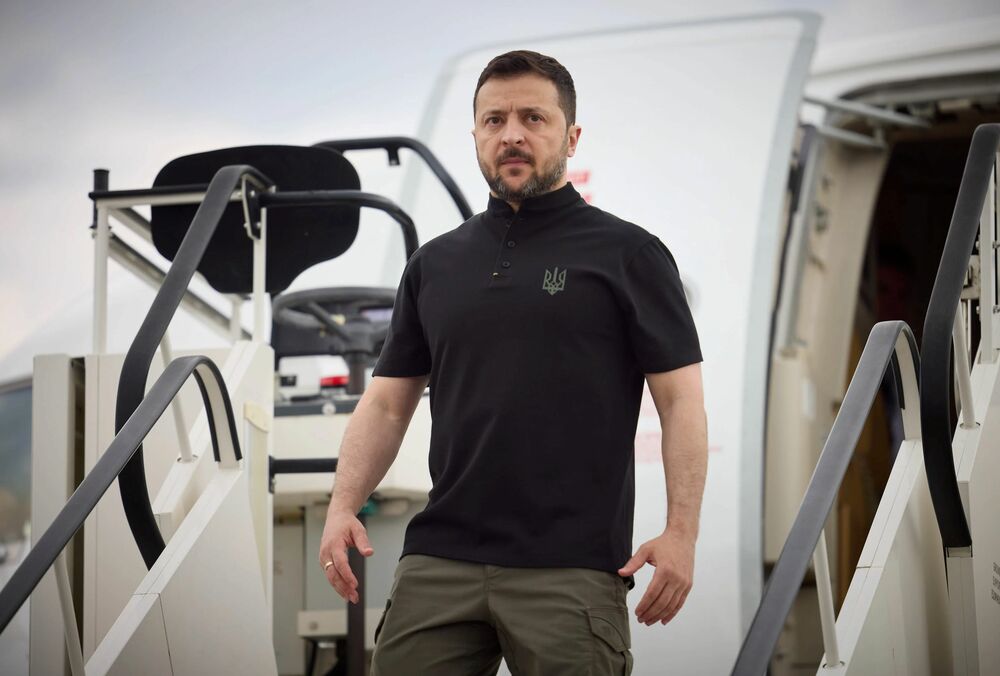 Зеленский прибыл с официальным визитом в Катар