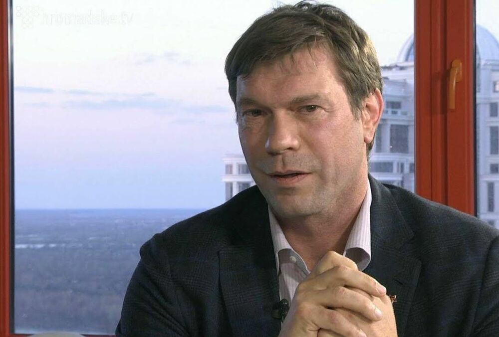 Стріляли двічі: оточення Царьова повідомило деталі замаху