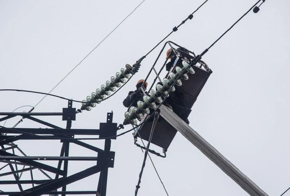 Через ракетний обстріл у Києві та області без світла залишилося 250 тисяч споживачів, - ”Укренерго” Через ракетний обстріл у Києві та області без світла залишилося 250 тисяч споживачів, - ”Укренерго”