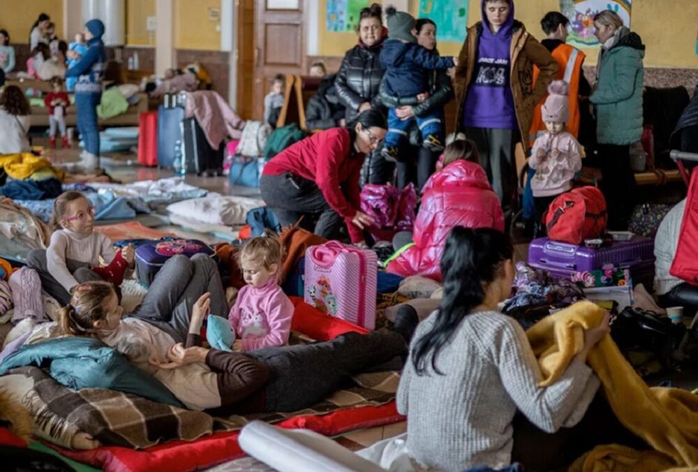 В Польше заговорили о возможной новой волне беженцев из Украины