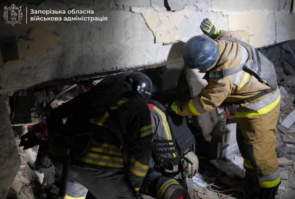 У Запоріжжі з-під завалів дістали ще одне тіло