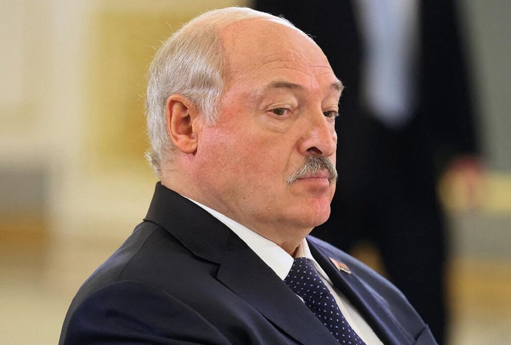 Опозиціонер: після зустрічі з Путіним Лукашенко опинився у лікарні у критичному стані