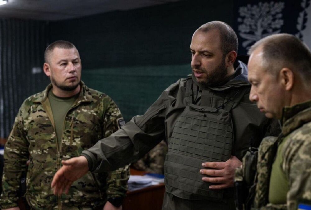 Рустем Умеров уперше після призначення міністром оборони відвідав позиції ЗСУ на сході