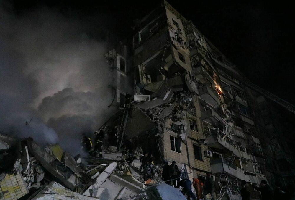 ППО збила 25 із 38 ракет. По висотці у Дніпрі росіяни вдарили ”вбивцею авіаносців”