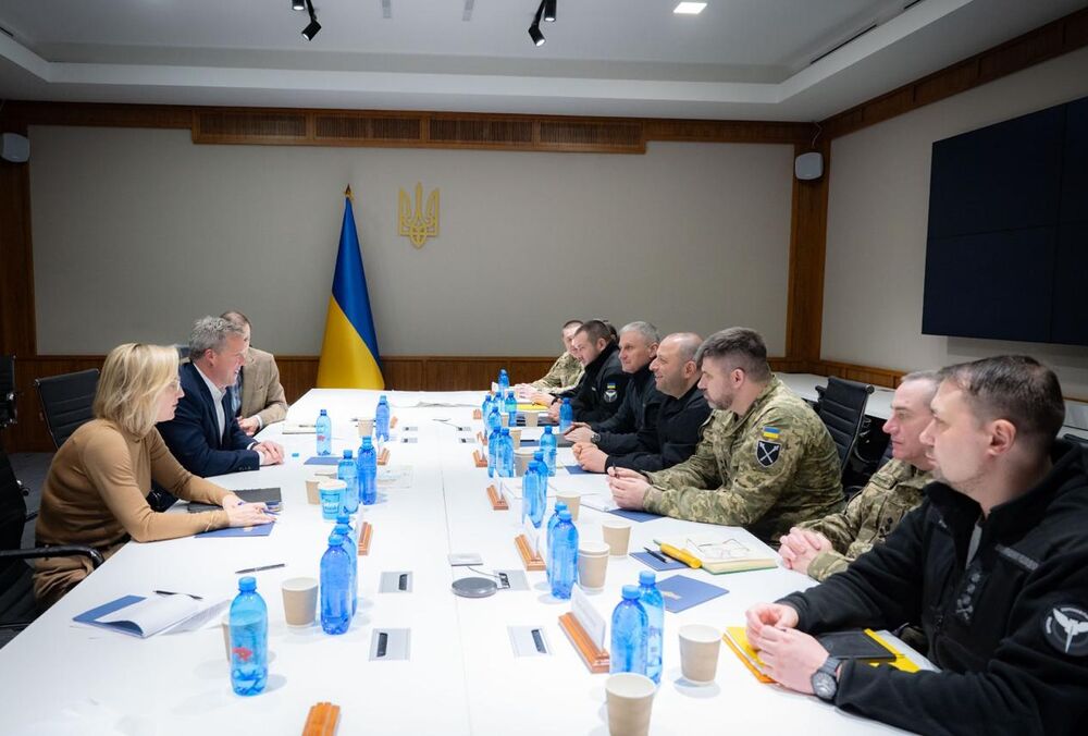 Украина проведет переговоры с партнерами по мирному плану в Швейцарии