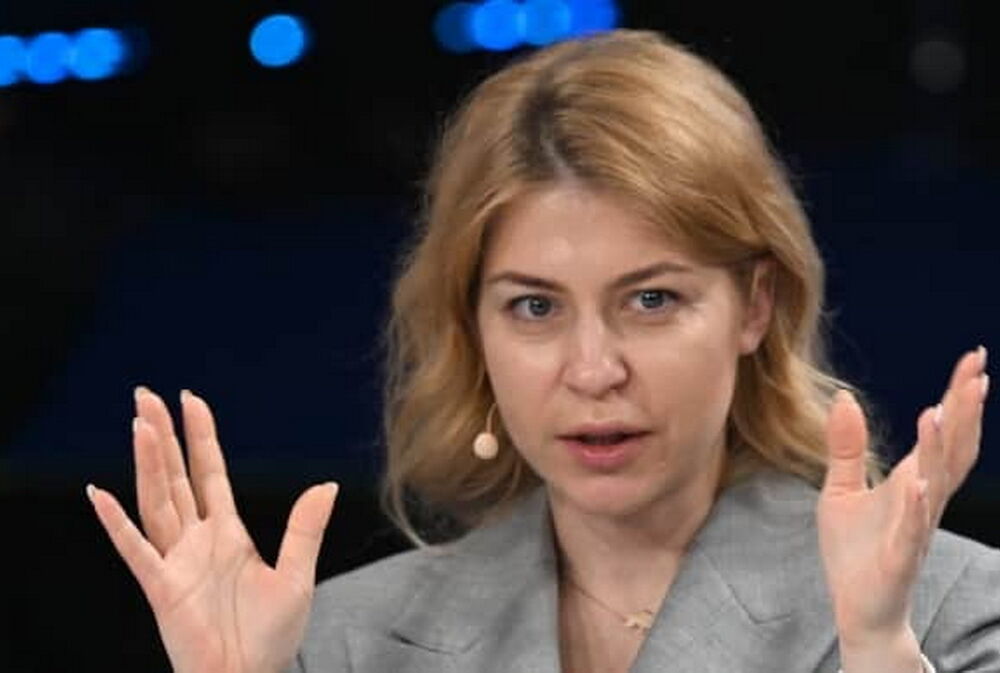 Україна готова обговорювати розміщення іноземних військ на своїй території, - Стефанішина Україна готова обговорювати розміщення іноземних військ на своїй території, - Стефанішина