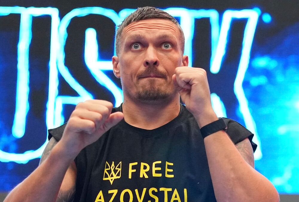 Усик поступився першим місцем у рейтингу найсильніших боксерів світу