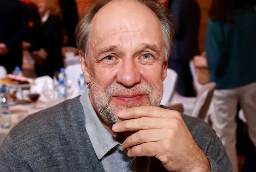 ”Нам стыдно, мы видим ваше горе”: актер из сериала ”Сваты” обратился к украинцам  ”Нам стыдно, мы видим ваше горе”: актер из сериала ”Сваты” обратился к украинцам