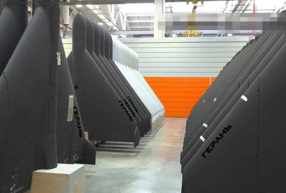 Украинские военные ударили по складам с шахедами в Орловской области