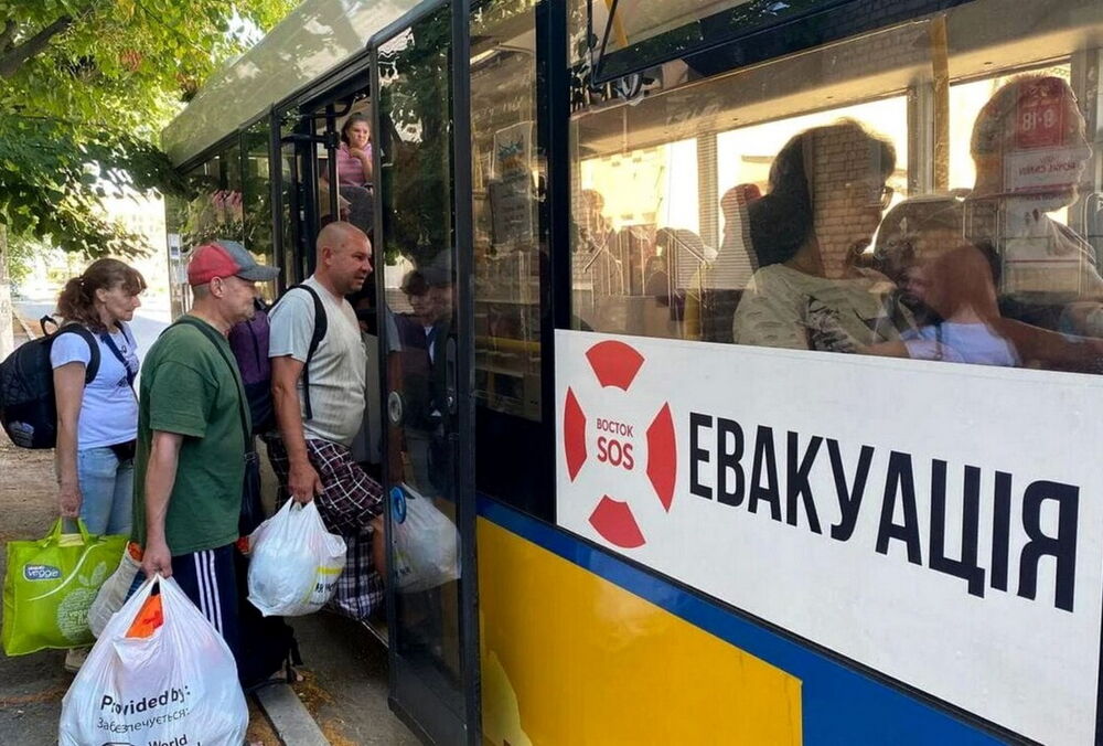 У населених пунктах Запорізької області оголошено примусову евакуацію дітей У населених пунктах Запорізької області оголошено примусову евакуацію дітей