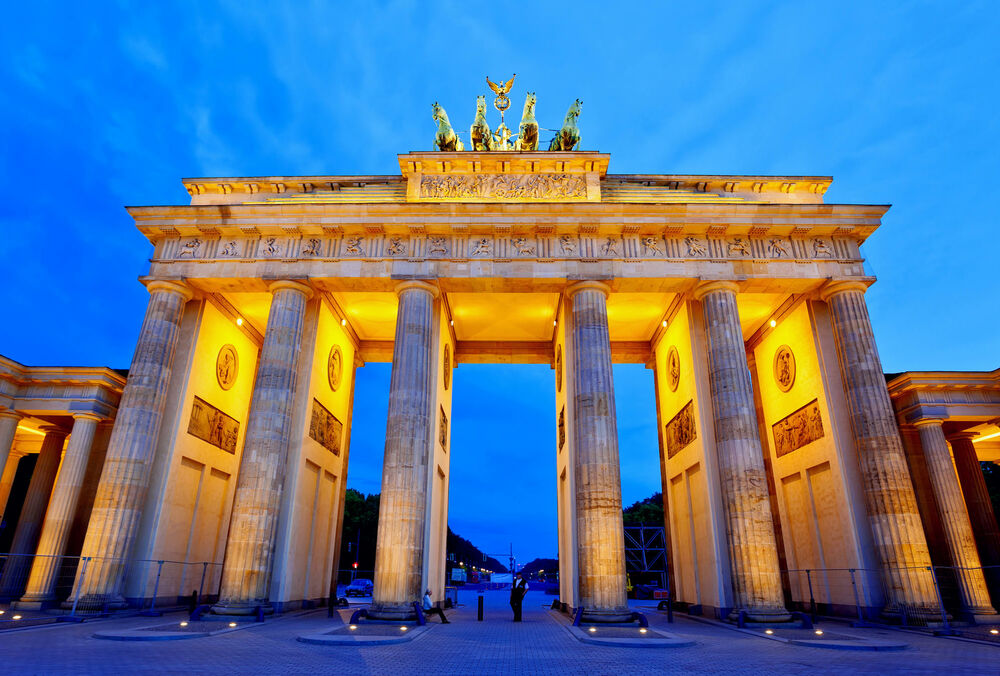 У Німеччині знижується готовність допомагати українським біженцям, - опитування