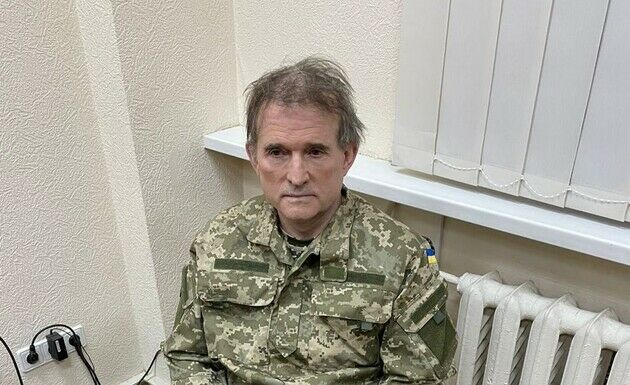 Суд заарештував вагон-ресторан та антикваріат Медведчука