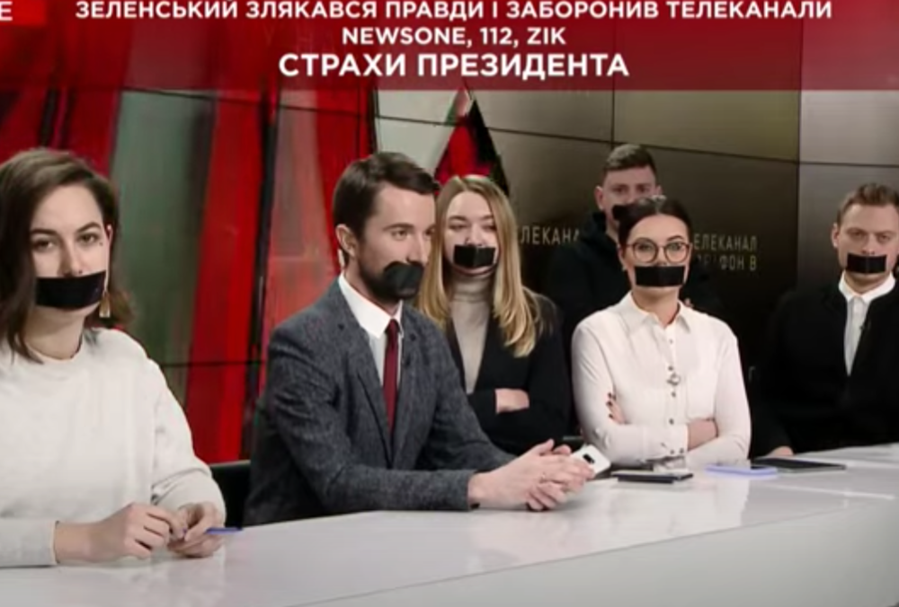 Журналисты каналов Медведчука устроили акцию протеста - ВИДЕО