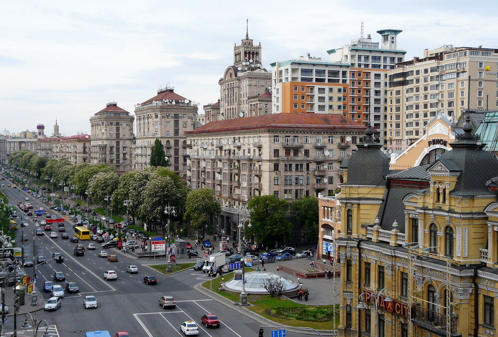 В Киеве на Крещатике горит университет В Киеве на Крещатике горит университет