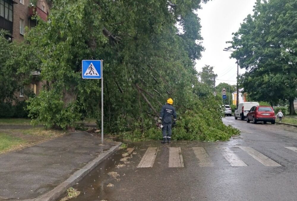 В Киевской области начались аварийные отключения света