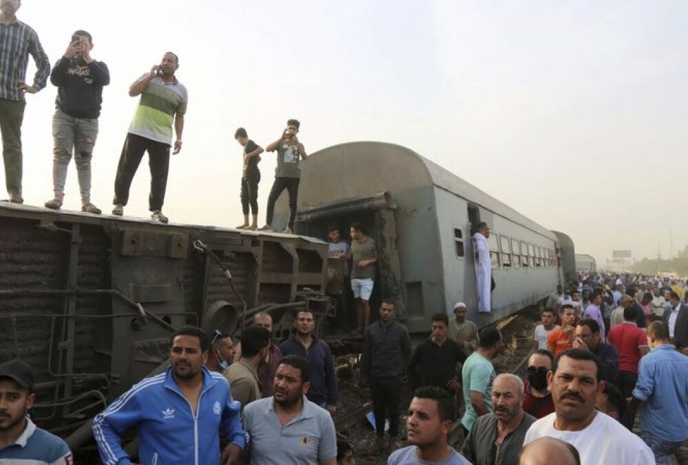 В Египте перевернулся пассажирский поезд: есть жертвы
