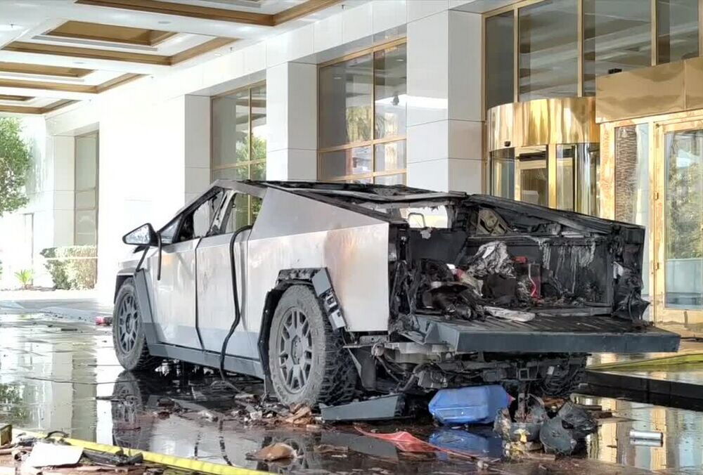 ”Это звонок для пробуждения”: военный, который взорвал Cybertruck в Лас-Вегасе, оставил записку