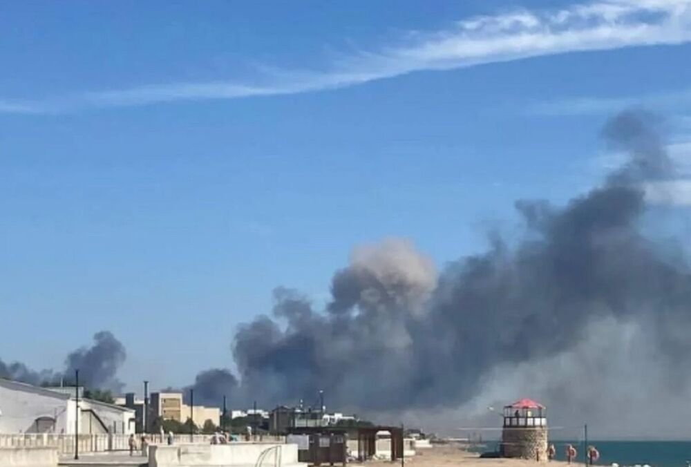 У Криму біля Октябрського та Джанкоя пролунали вибухи: подробиці