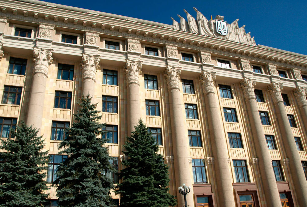 Харьковчанин с криком ”Аллах Акбар” напал на здание облсовета