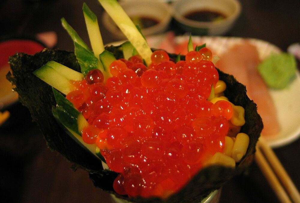 Джерело вітамінів: в чому користь червоної ікри для організму людини