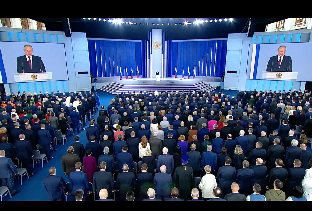 Путін у посланні до Федеральних зборів назвав Україну витратним матеріалом