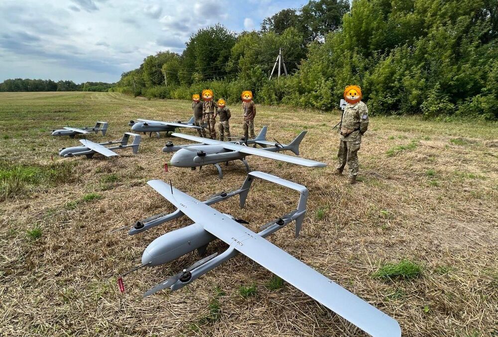 Великобритания и Латвия поставят в Украину тысячи дронов в рамках коалиции