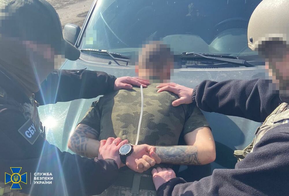 СБУ затримала зрадника, що планував отруїти командування ЗСУ