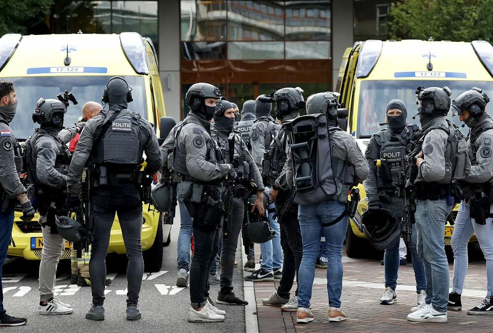 У Роттердамі чоловік влаштував стрілянину в квартирі й медичному центрі