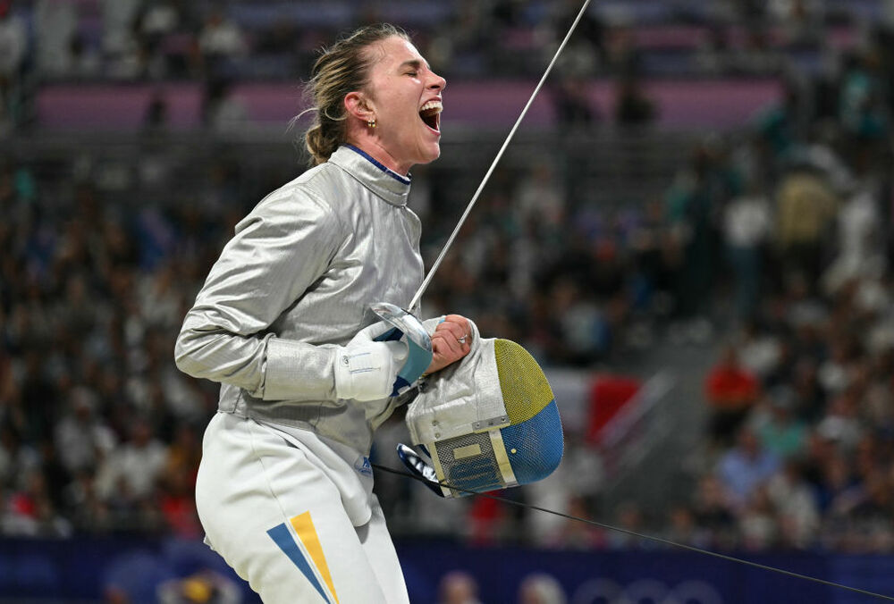 Харлан виставила на аукціон шаблю, з якою здобула золото на Олімпіаді-2024