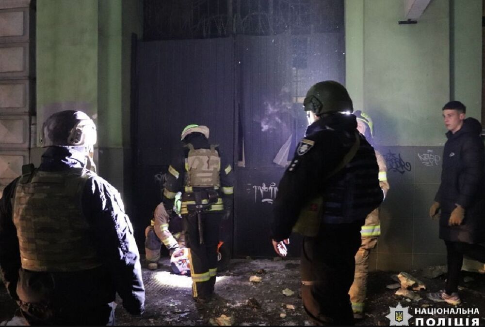 Росія знову обстріляла Харків із систем С-300: в мережі показали кадри наслідків 