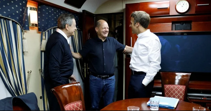 Макрон повідомив перші деталі візиту до Києва