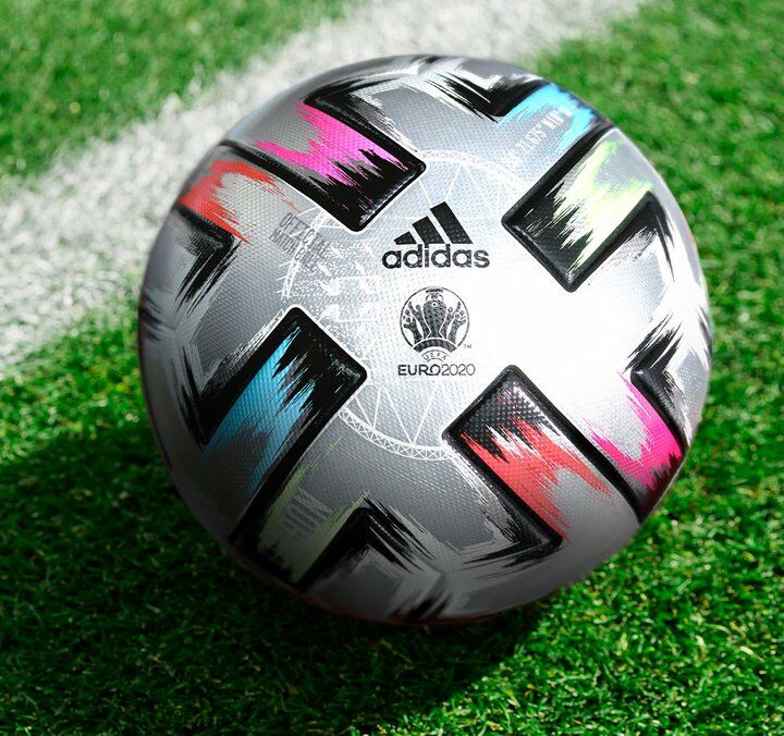 УЕФА показала специальный мяч, сделанный для финальных матчей Евро-2020 - ФОТО  УЕФА показала специальный мяч, сделанный для финальных матчей Евро-2020 - ФОТО