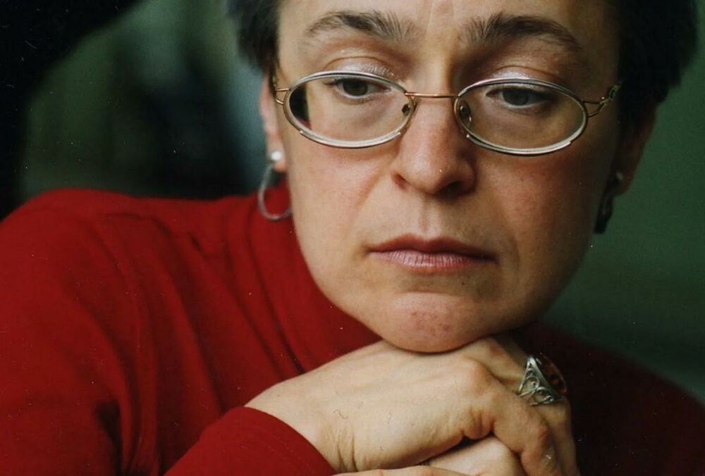 Вбивцю Політковської достроково звільнили, він поїхав на війну з Україною