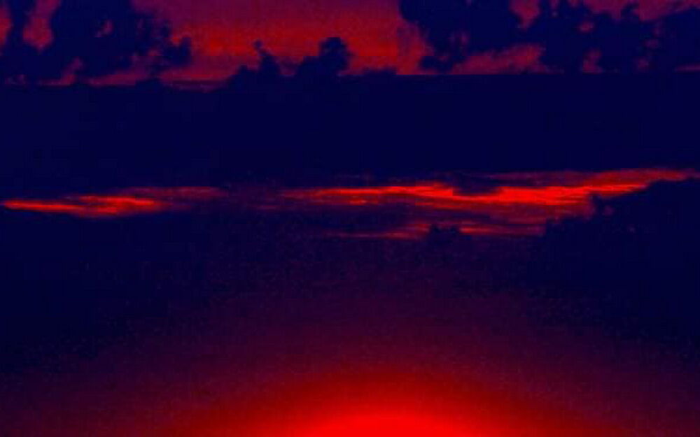 На ”вышках Бойко” в Черном море около 9 месяцев продолжается пожар, загрязняющий природу